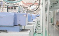 东莞市横沥镇某大型模具厂